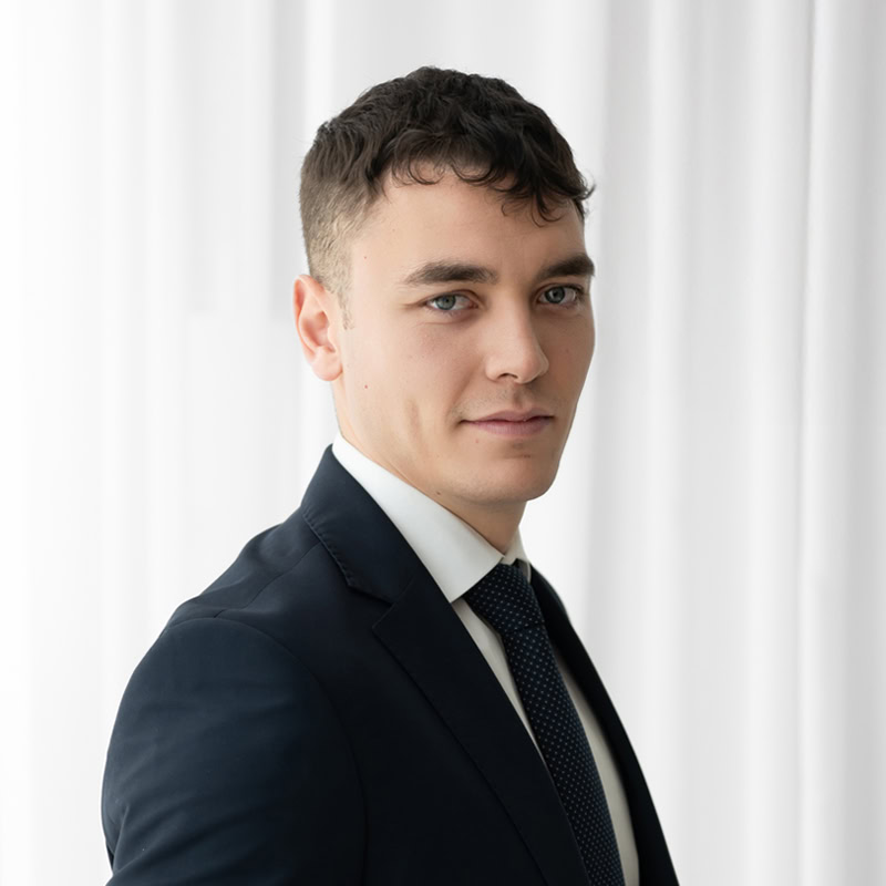 Адвокат Иван Тушев
